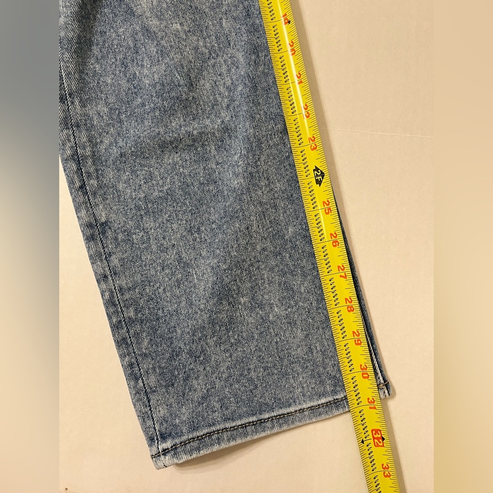 American Eagle Outfitters | Distressed Highest Rise 90’s Boyfriend Jeans - Picture 12 of 12